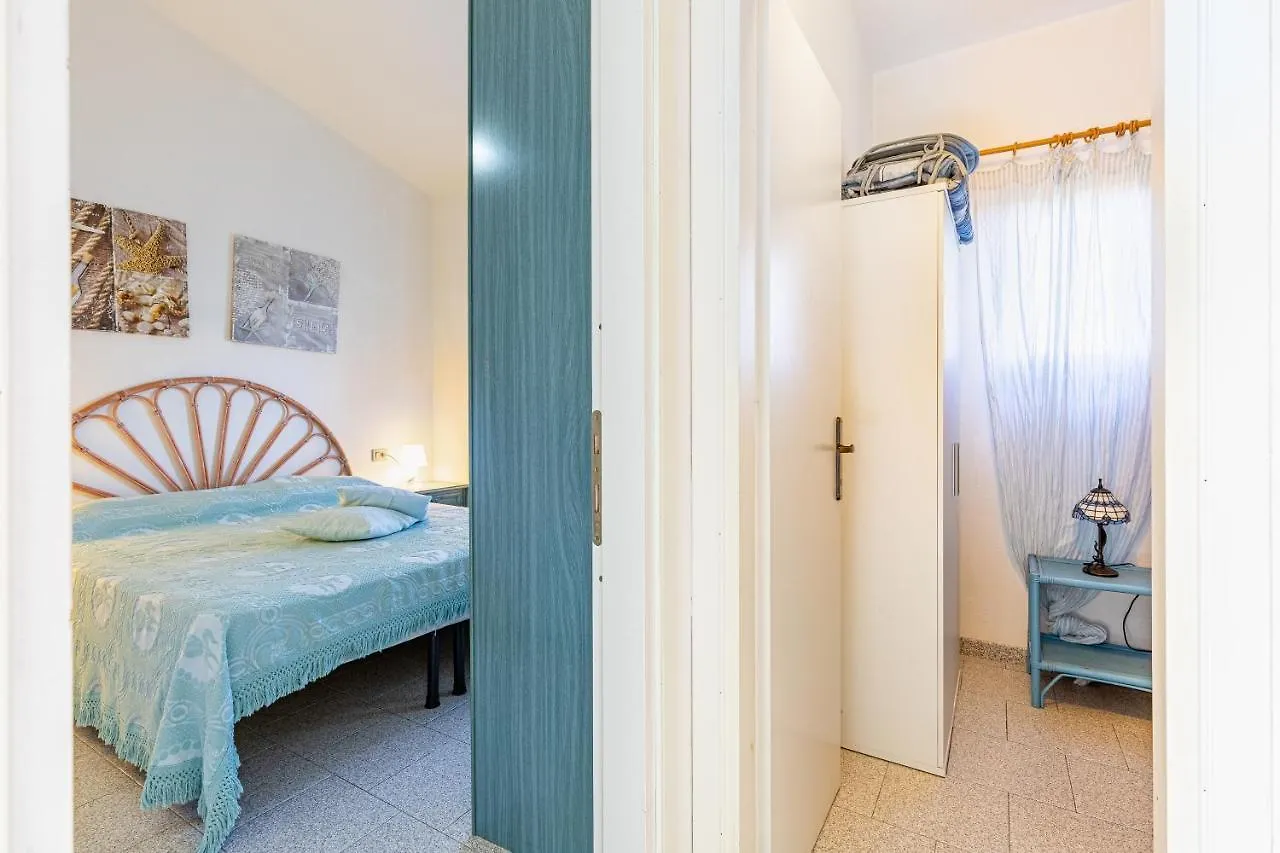 Trilocale A 200 Mt Dal Centro Apartment San Teodoro  Italy